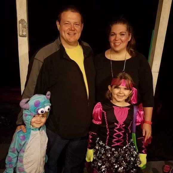 Meet your Posher, Jennifer - Picture 1 of 1